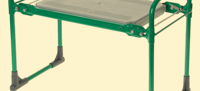 Скамейки для огорода: как помогают облегчить прополку и другие работы и какие бывают